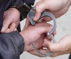   مصر اليوم - القبض على سائق اعترض موكب رئيس الأركان في أحد شوارع القاهرة