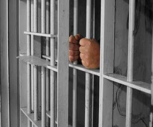   مصر اليوم - ضبط متهم سرق معدات غطس بـ100 ألف جنيه في الغردقة