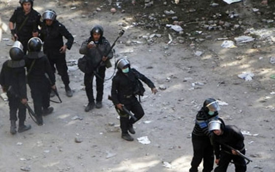   مصر اليوم - مصدر أمني لـ مصر اليوم : قوات الأمن تواصل حملاتها في كرداسة لملاحقة الإرهابيين