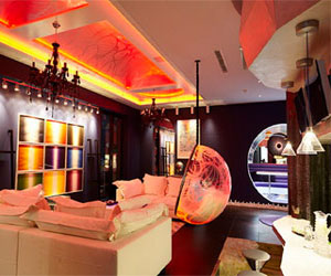 مصر اليوم - بن روسو يصمم كهف الخفافيش في لندن