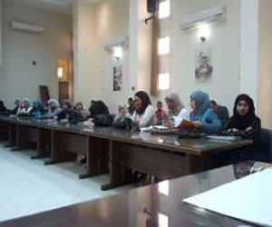   مصر اليوم - النيل في الإسماعيلية يتناول اللامركزية وتطبيقاتها