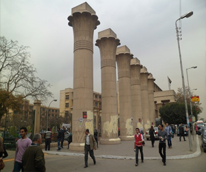   مصر اليوم - جامعة عين شمس: لاصحة لاقتحام طلاب لبوابات الجامعة