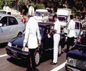   مصر اليوم - ضبط 97 هاربًا و206 مخالفة مرورية في البحر الأحمر