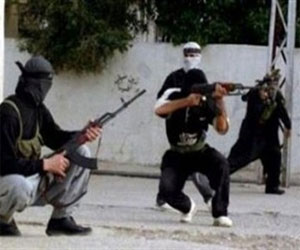   مصر اليوم - هجوم مسلح على معسكر للجيش المصري شمال سيناء