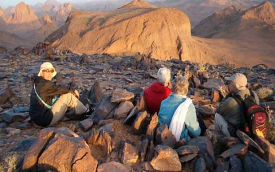   مصر اليوم - رفع القيود الأمنية على السياح في الجزائر استعدادًا للموسم الصحراوي