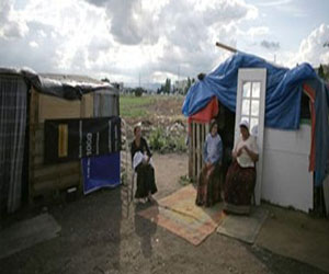   مصر اليوم - العفو الدولية: طرد الغجر من فرنسا وصل إلى مستوى قياسي