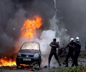   مصر اليوم - مقتل رجل أمن وإصابة إثنين في انفجار قنبلتين في الجزائر