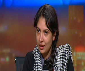   مصر اليوم - أميرة العادلي تنتقد جمع السيسي رئيسًا للتوقيعات