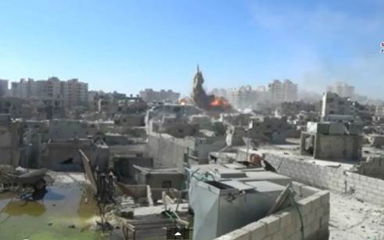   مصر اليوم - قصف دمشق والرقة وحمص واشتباكات في محيط مطار حلب الدولي