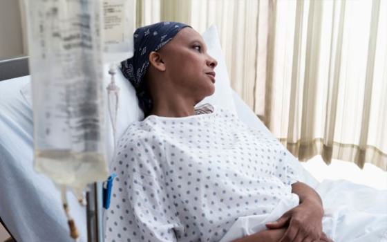 مصر اليوم - العلماء البريطانيون يتوصلون الى إختبار يجنّب النساء العلاج الكيميائي