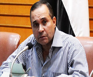   مصر اليوم - القصاص يشهد توقيع عقد تنفيذ مشروع إنشاء النادي الإسماعيلي