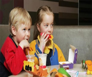   مصر اليوم - الحلوى المفرطة للأطفال تؤثر على البنكرياس