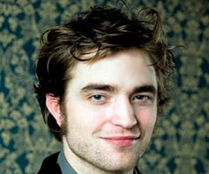 مصر اليوم - روبرت باتينسون في علاقة مع إبنة شون بين