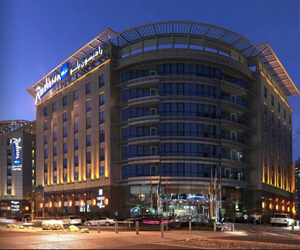 مصر اليوم - كارلسون ريزيدور تسيّر أول فندق في الجزائر