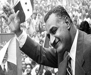   مصر اليوم - سياسيون ومواطنون في سوهاج يحيون ذكرى عبدالناصر