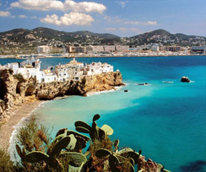   مصر اليوم - جزيرة إيبيزا في البحر المتوسّط لعشاق الرفاهية