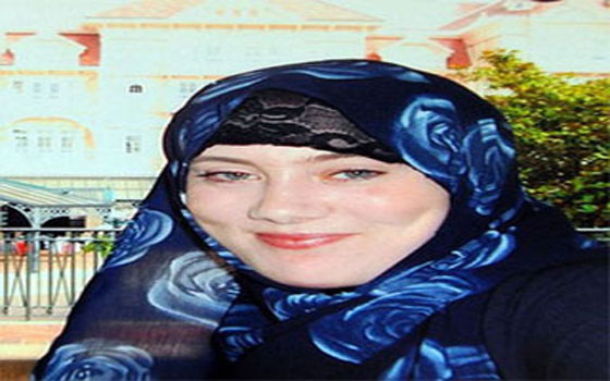 مصر اليوم - الانتربول يصدر مذكرة اعتقال لـلأرملة البيضاء