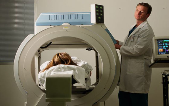   مصر اليوم - اطباء يعلنون اكتشافًا تاريخيًا لأدوية تساعد في شفاء لآلاف من المرضى