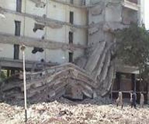   مصر اليوم - هدم كافتيريا العبور بجوار معبر رفح البري لدواع أمنية