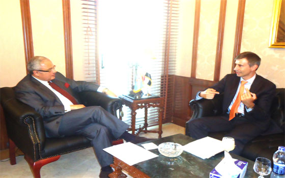   مصر اليوم - زعزوع يلتقي سفير سويسرا لبحث سبل دعم السياحة الوافدة إلى مصر