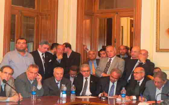   مصر اليوم -  الإنقاذ تناقش تطورات الأوضاع على الساحة السياسية الثلاثاء