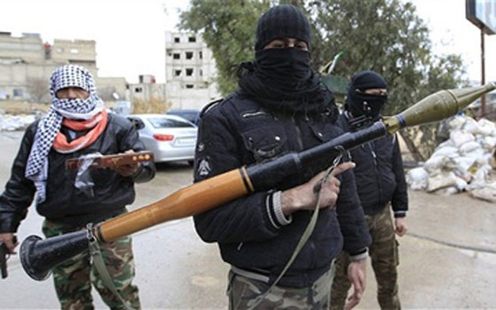   مصر اليوم - تعزيزات حكومية ضخمة لحلب في محاولة لاستعادة 31 قرية سقطت في قبضة الحر