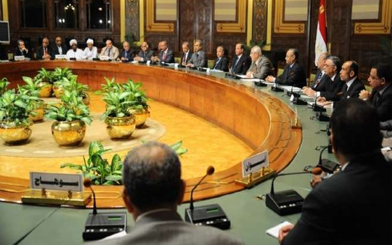   مصر اليوم - منصور في لقائه مع مشايخ وقبائل الصعيد: حان وقت التنمية بعد تهميش الدولة لكم