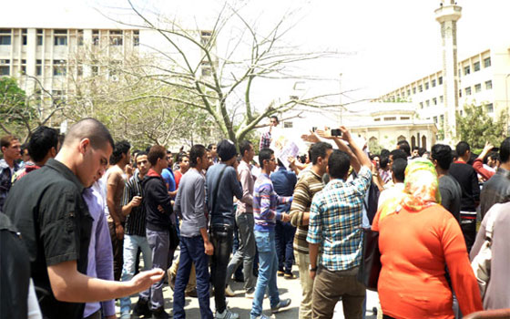 مصر اليوم - مُؤشر الديمقراطية يتناول الاحتجاجات الطلابية في مصر في تقريره