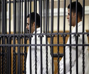   مصر اليوم - الإفراج عن نشطاء احتجزوا خلال نظر قضية خالد سعيد