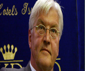   مصر اليوم - مراجعة رسالة دكتوراه شتاينماير بعد اتهامات بالانتحال