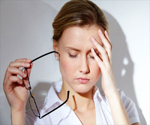   مصر اليوم - المرأة أكثر إصابة بالصداع النصفي من الرجل