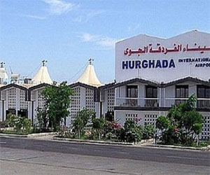 مصر اليوم - حريق في مبنى مطار الغردقة الدولي