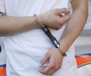   مصر اليوم - حبس عاطلين لتعديهما على مشرفي قطار في سوهاج