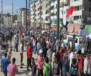   مصر اليوم - إخوان دمياط يحتمون في سوق الجمعة من هجمات معارضيهم