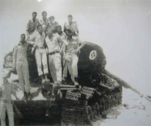   مصر اليوم - في ذكرى أكتوبر مصر اليوم تلتقي صائد الدبابات إبراهيم عبد العال