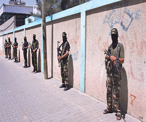   مصر اليوم - جيش الإسلام يؤكد أنه سوري وغير تابع للسعودية