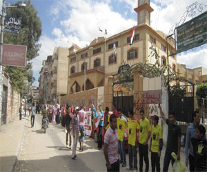   مصر اليوم - سلسلة بشرية لطلاب الإخوان في دمياط