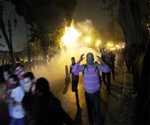   مصر اليوم - أمن أسوان يمنع أنصار الرئيس المعزول من الاعتصام في الشهداء