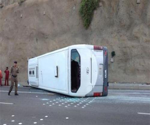   مصر اليوم - مقتل 3 أشخاص إثر انقلاب لحافلة في نويبع