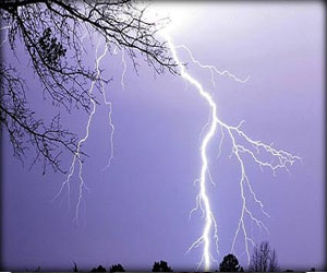 مصر اليوم - مقتل 32 شخصًا بسبب الصواعق في الهند