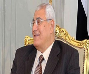   مصر اليوم - الرئيس المصري الموقت يصل إلى الأردن