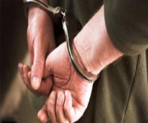   مصر اليوم - القبضُ على صاحب محل ومداهمة منازل  في الفيوم