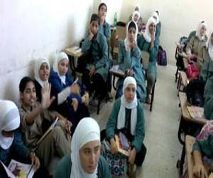   مصر اليوم - حركة حقوقية تنتقد اختلاط التلاميذ مع الحيوانات في مدرسة في الفيوم