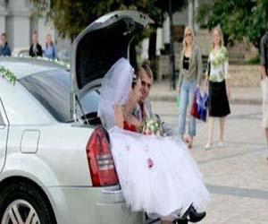   مصر اليوم - عريس ينسي عروسه في محطة بنزين في ألمانيا