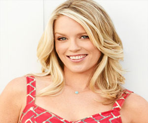 مصر اليوم - جيسيكا سانت كلير ترزق بطفلة