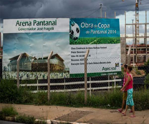   مصر اليوم - فالكه يشكو مجددًا من تأخّر الأعمال لمونديال 2014