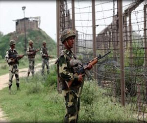   مصر اليوم - مقتل وإصابة 4  مواطنين باكستانيين بنيران هندية