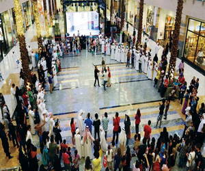   مصر اليوم - الفلاش موب يفاجئ زوار مردف سيتي سنتر في دبي