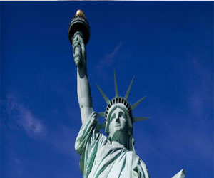   مصر اليوم - نيويورك تعيد فتح تمثال الحرية أمام الزائرين