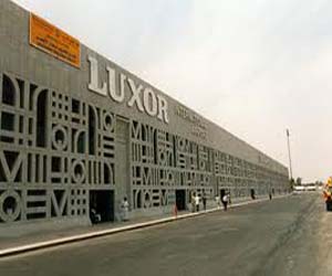   مصر اليوم - انتظام حركة الملاحة في مطار الأقصر رغم حادث سقوط الطائرة الحربية